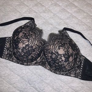 Victoria’s Secret bra